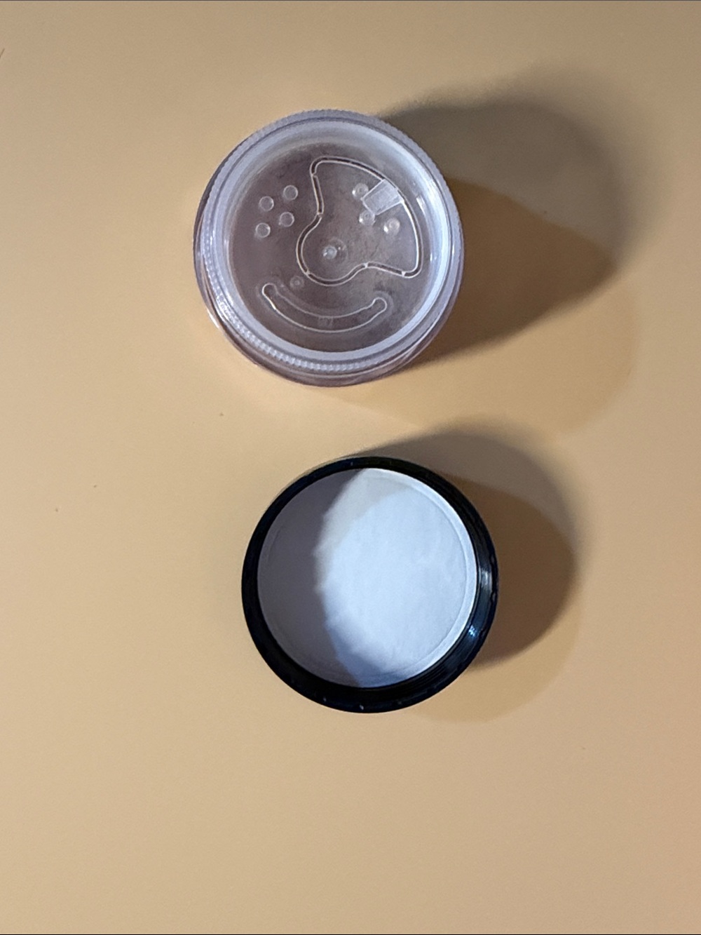 Bare Minerals Powder Foundation shade 12 - Picture 4 of 4